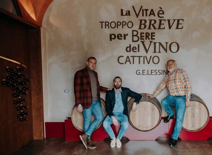 Cantina Donna Emilia, l'azienda vitivinicola senese che rispetta i ritmi della terra