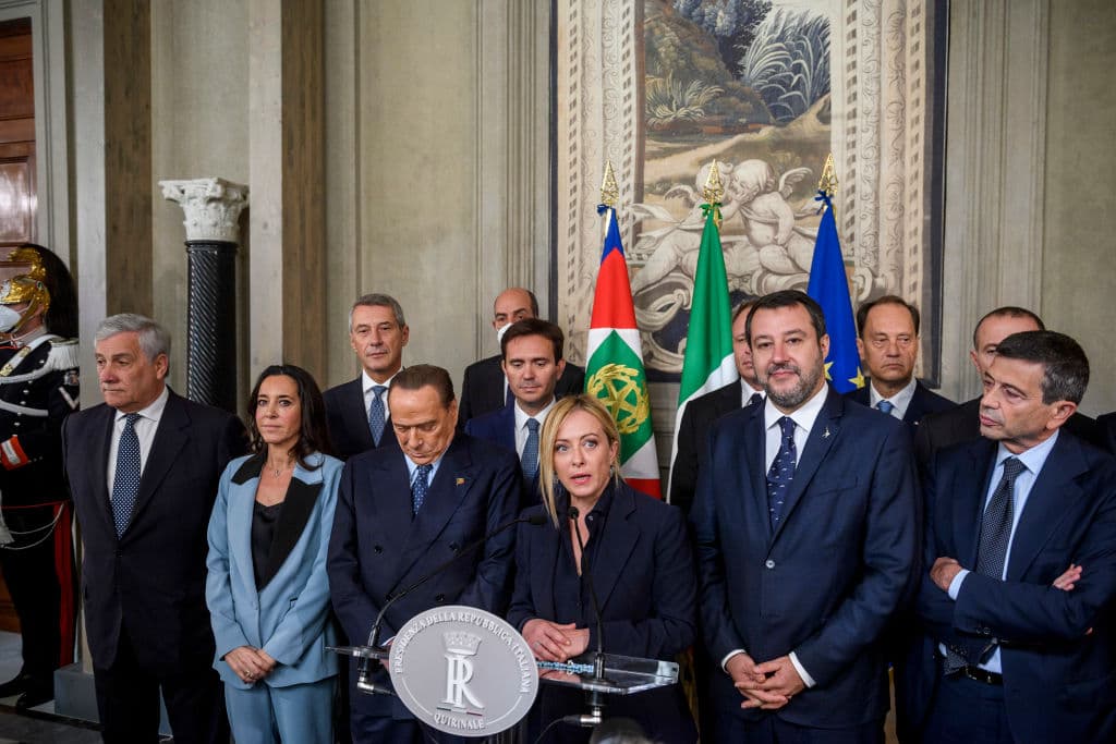 Flat tax, taglio del cuneo fiscale, incentivi alle assunzioni e stop al reddito dal 2024: tutte le misure della legge di bilancio 2023