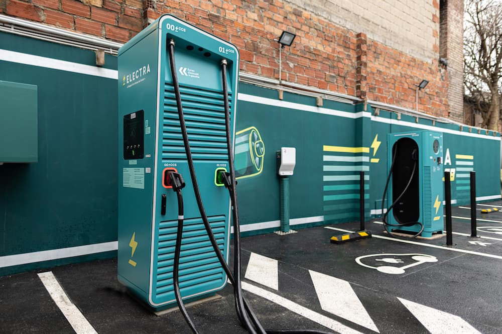 La francese Electra sbarca in Italia: 200 milioni di euro per costruire 3.000 punti di ricarica elettrica ultra rapida