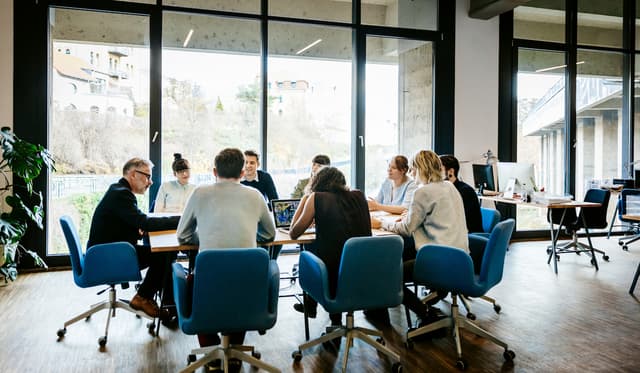 Per il 65% delle aziende la guerra non ha ridimensionato i piani di sostenibilità