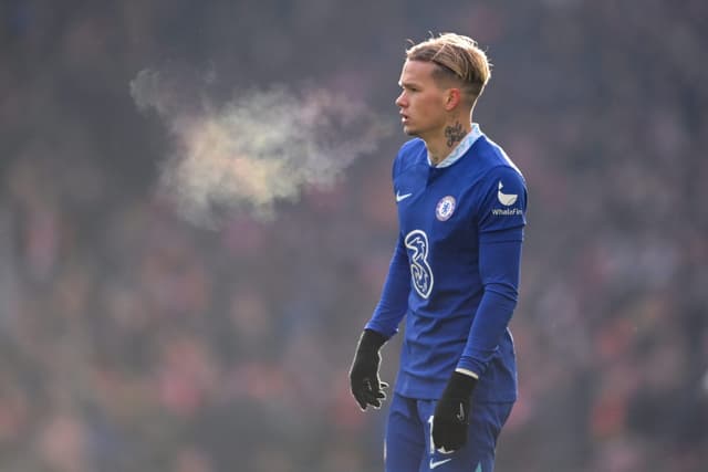 Nel mercato di gennaio le squadre di Premier League hanno speso quasi un miliardo di euro