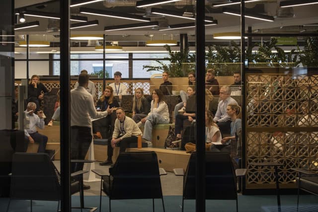 Amazon torna a dare la caccia alle migliori startup nell'innovazione sostenibile. Candidature entro il 17 marzo