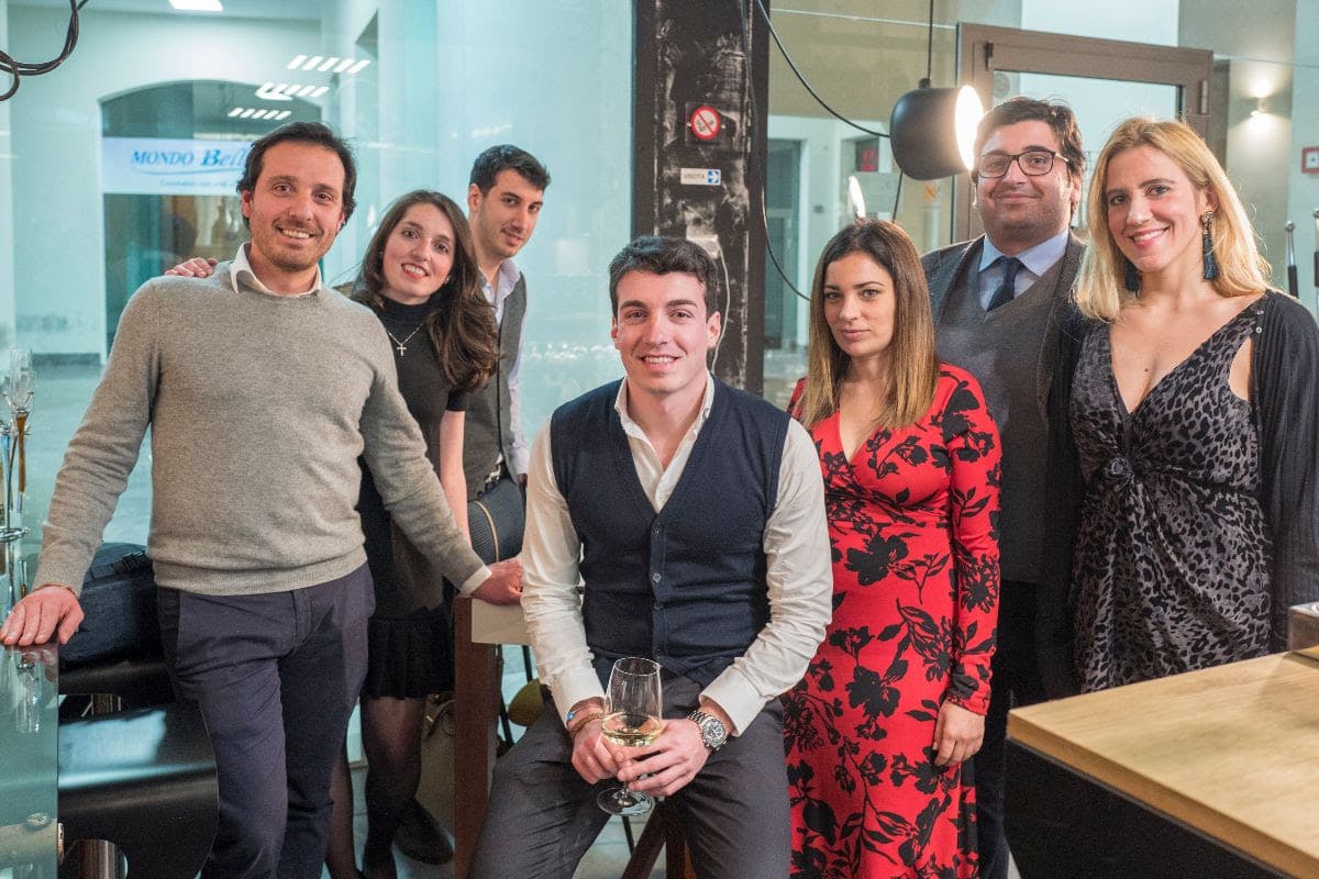 Produrre olio extravergine da quattro generazioni: la storia di quest'azienda agricola siciliana