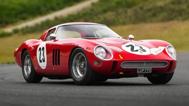 Le regine vendute all’asta: spiccano due storici modelli Ferrari e Mercedes