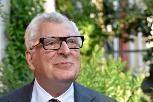 Patrizio Bertelli di Prada compra lo storico caffè de "La vita è bella" ad Arezzo