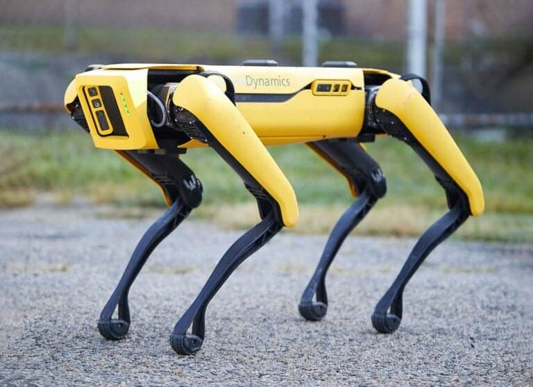 Il cane robot di Boston Dynamics ora dialoga con gli esseri umani grazie a ChatGpt