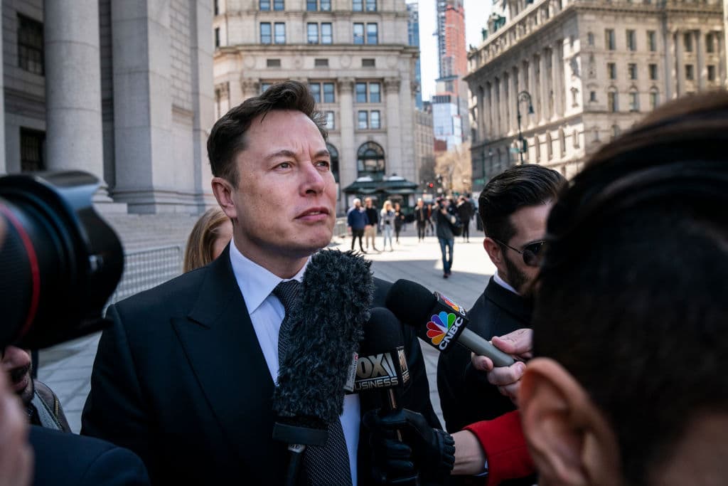 Elon Musk promette Starlink a Gaza. Israele non ci sta: “Verrà usata da Hamas per attività terroristiche”