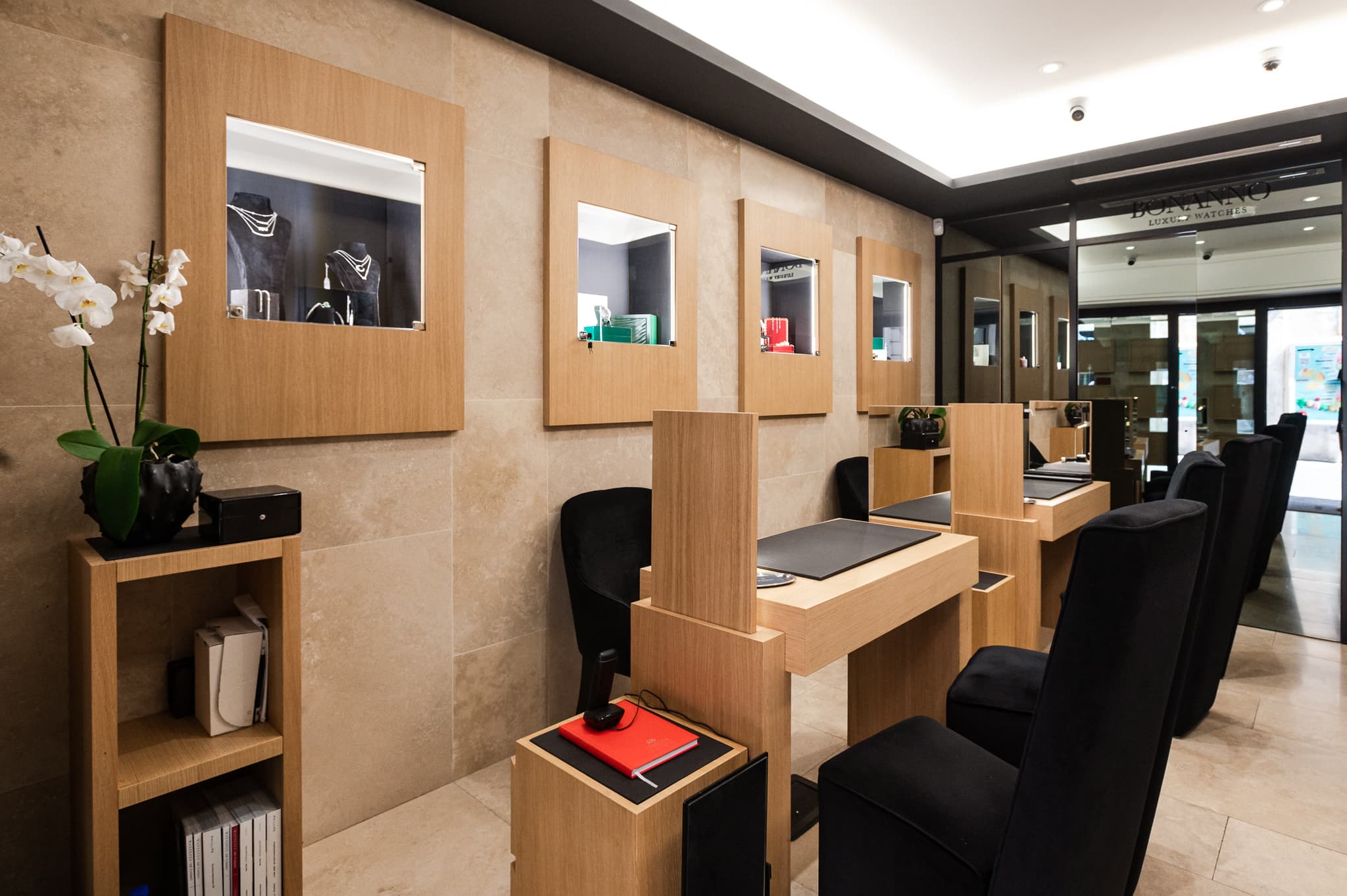 Questa storica azienda di orologi romana offre dagli anni '70 i modelli vintage più rari al mondo