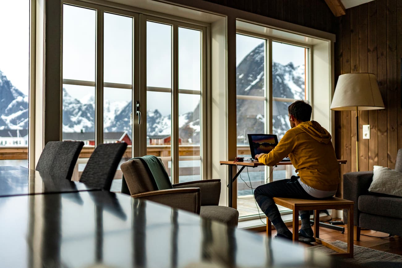 Otto ore gestibili e possibilità di lavorare ovunque: il modello di flexible working che rende felici i dipendenti