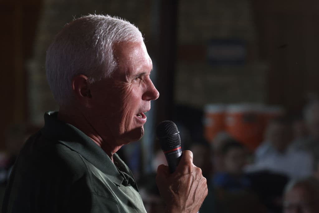 Oratore, scrittore, consulente: il patrimonio di Mike Pence, l'ex vicepresidente degli Stati Uniti