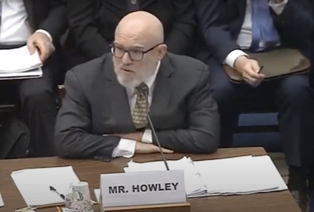 La storia di Nicholas Howley, diventato miliardario guidando "il Satana dei componenti aerei"