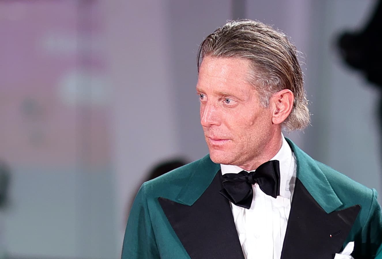 Lapo Elkann insieme al brand spagnolo Ecoalf per un abito in nylon riciclato da reti da pesca