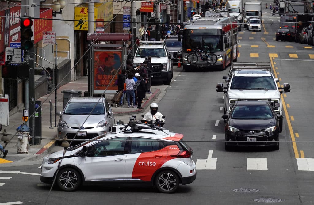 A San Francisco ci sono centinaia di veicoli autonomi. E ostacolano gli interventi dei pompieri