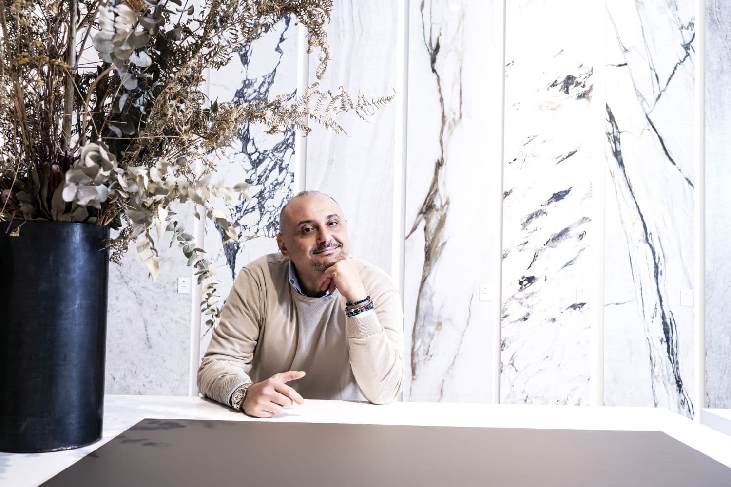 Guardare al futuro attraverso il mondo dell’arredo: così questa azienda ha conquistato il settore della ceramica