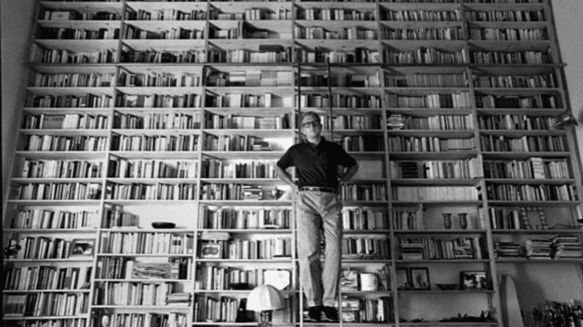 La poesia, i romanzi, l’infanzia e i rapporti col padre: il premio Cappello Valerio Magrelli si racconta