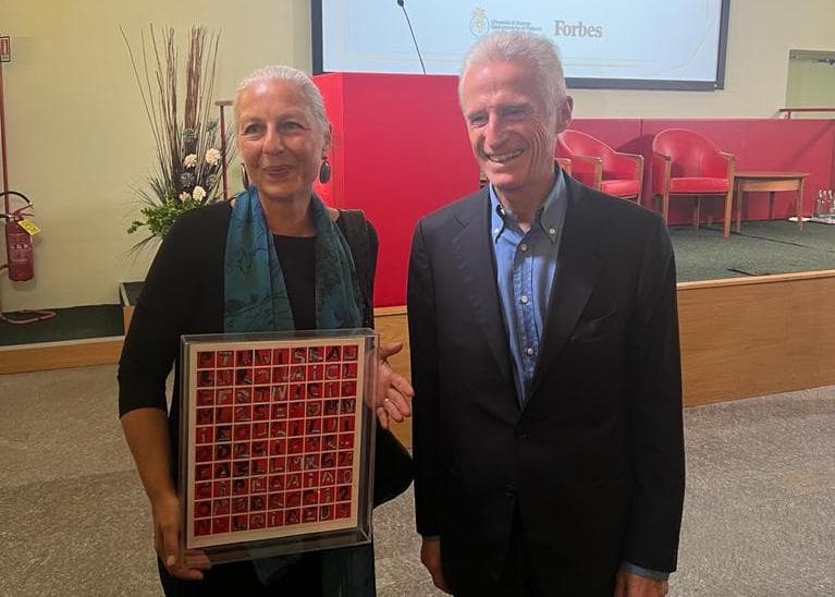 Il Premio Economia del Futuro all'agricoltrice Ilaria Campisi per il progetto "Arance in viaggio"