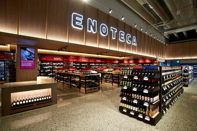 Apre oggi l'enoteca online di Esselunga con più di 1.000 etichette di vini e distillati