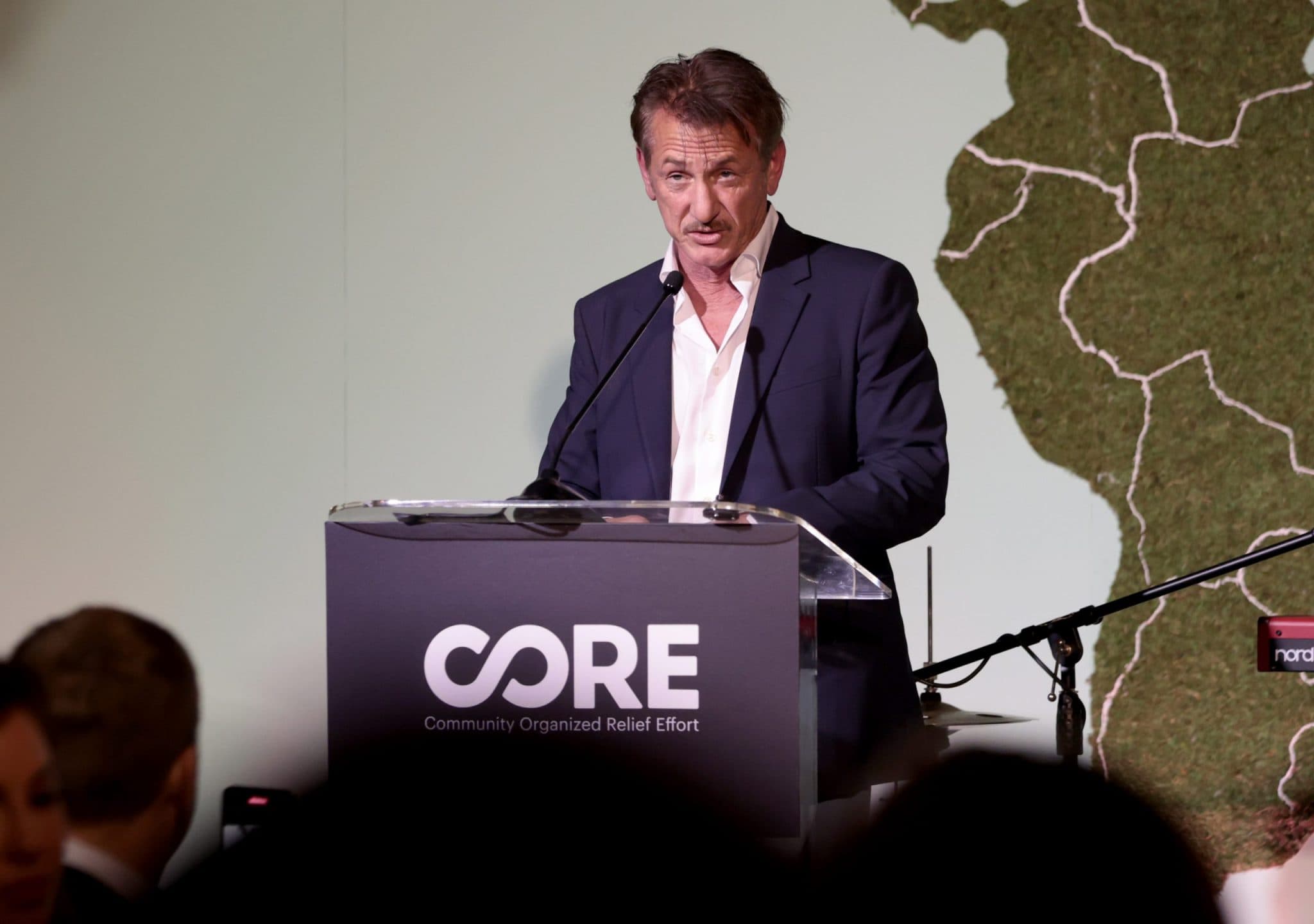 Sean Penn sull'utilizzo dell'AI a Hollywood: "Non è morale"
