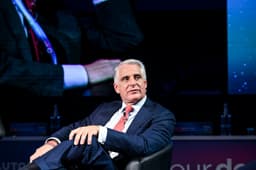 Unicredit accelera su Commerzbank: Orcel delinea tempi e scenari dell’ops