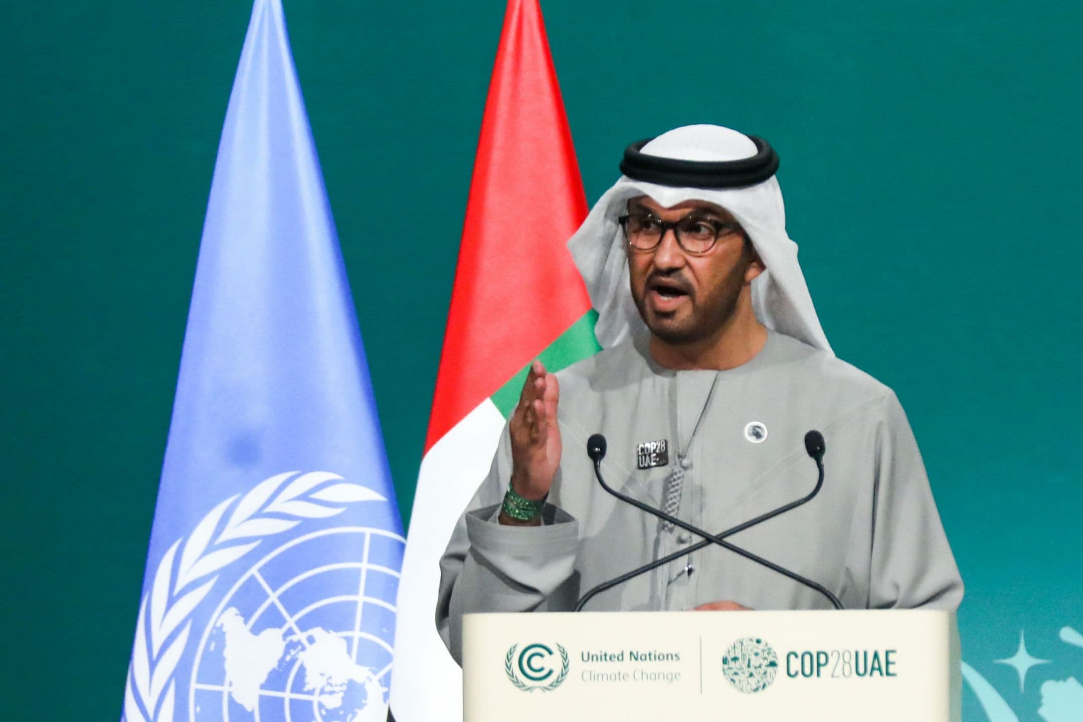 "Abbandono graduale dei combustibili fossili" entro il 2050: cosa è stato deciso alla Cop28 di Dubai