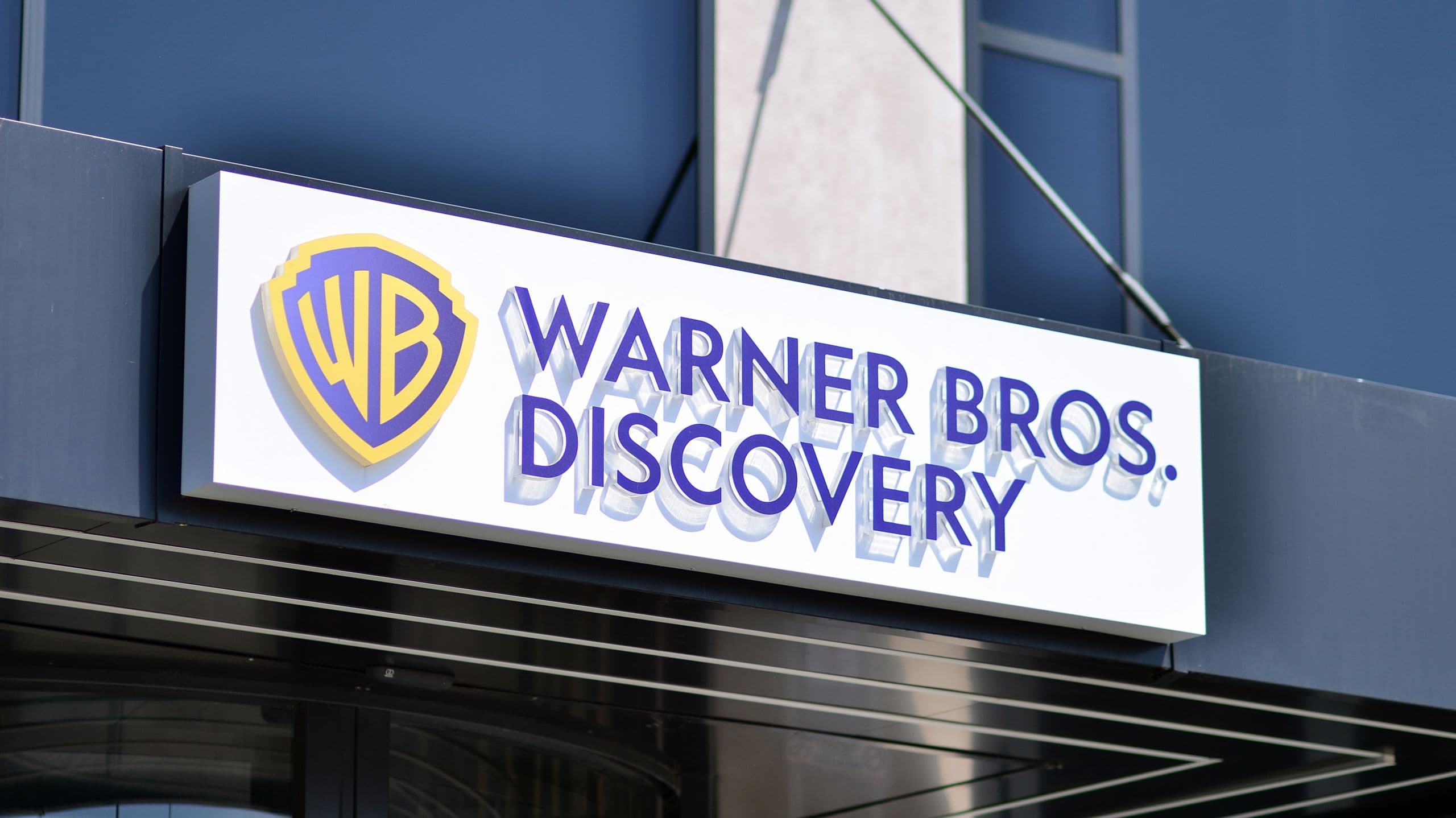 Warner Bros Discovery rifiuta l’offerta di Paramount e conferma l’accordo con Netflix