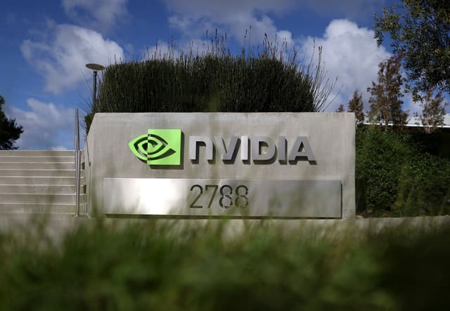 Nvidia investirà 5 miliardi di dollari nel rivale Intel