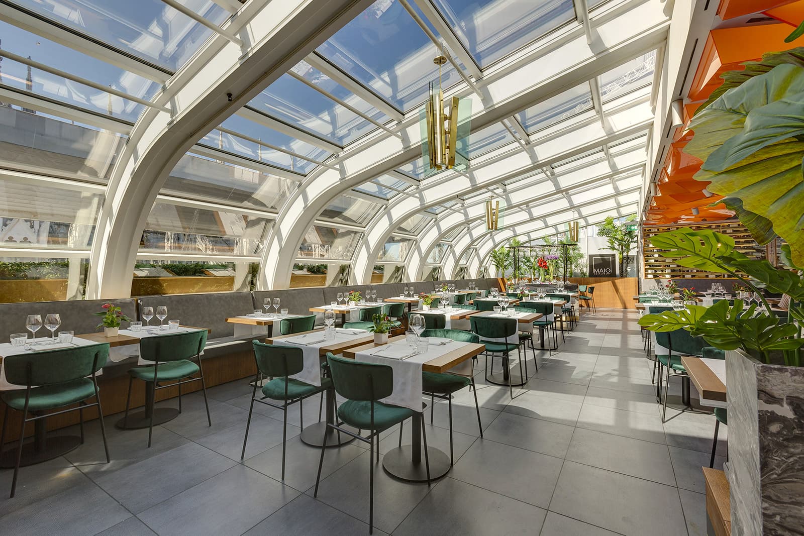 Maio Restaurant, una cucina creativa e moderna sulle guglie del Duomo di Milano