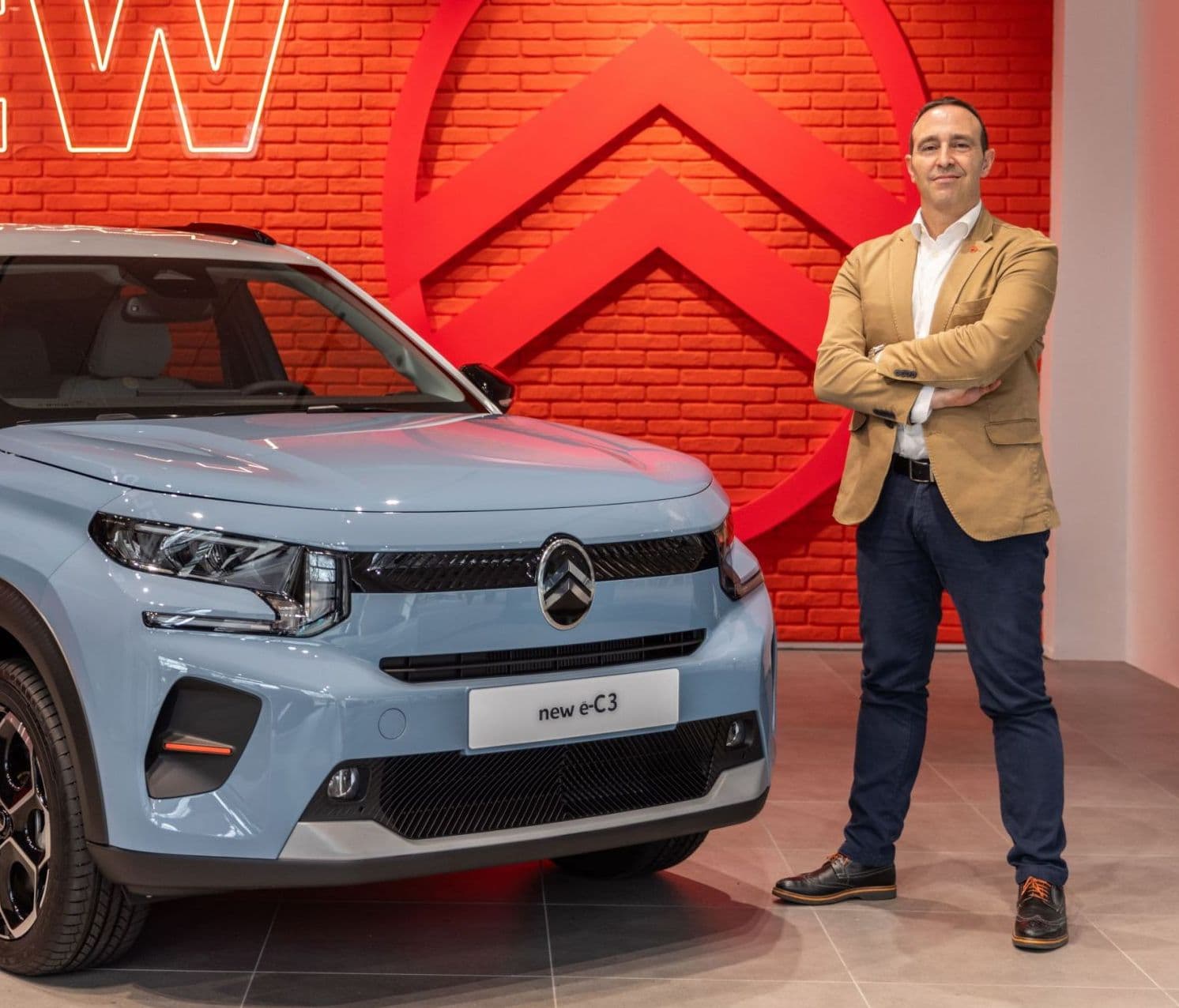 La nuova utilitaria di Citroën vuole offrire a tutti la sua ricetta per una mobilità pulita