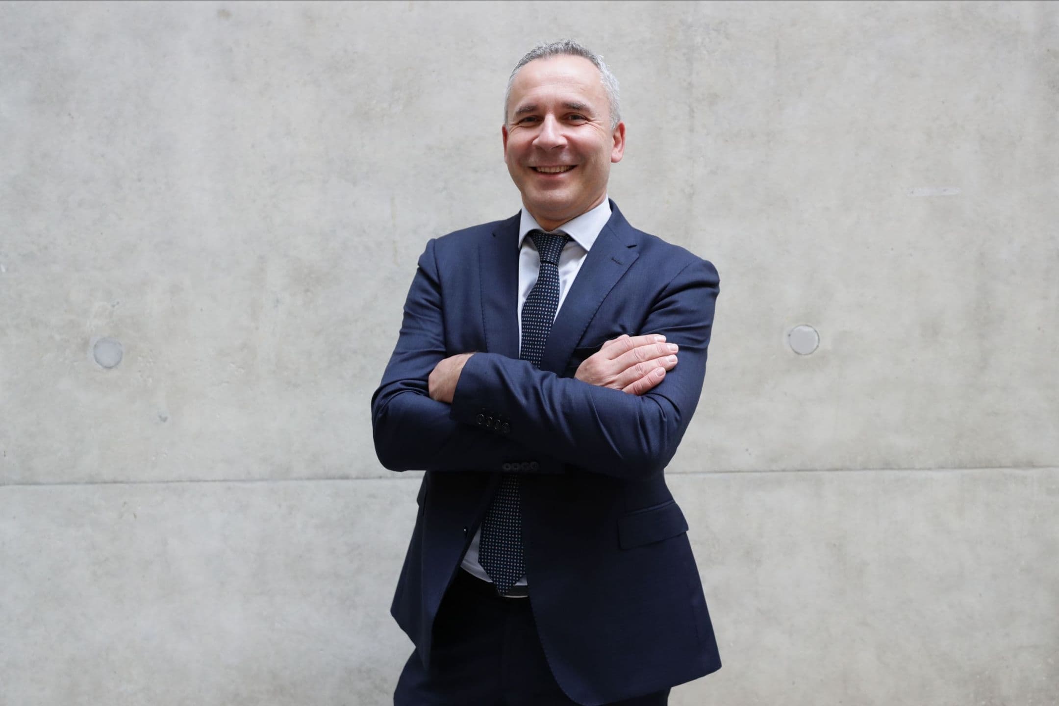 Chi è Roberto Parazzini, il manager milanese cresciuto nel "vivaio" di Deutsche Bank