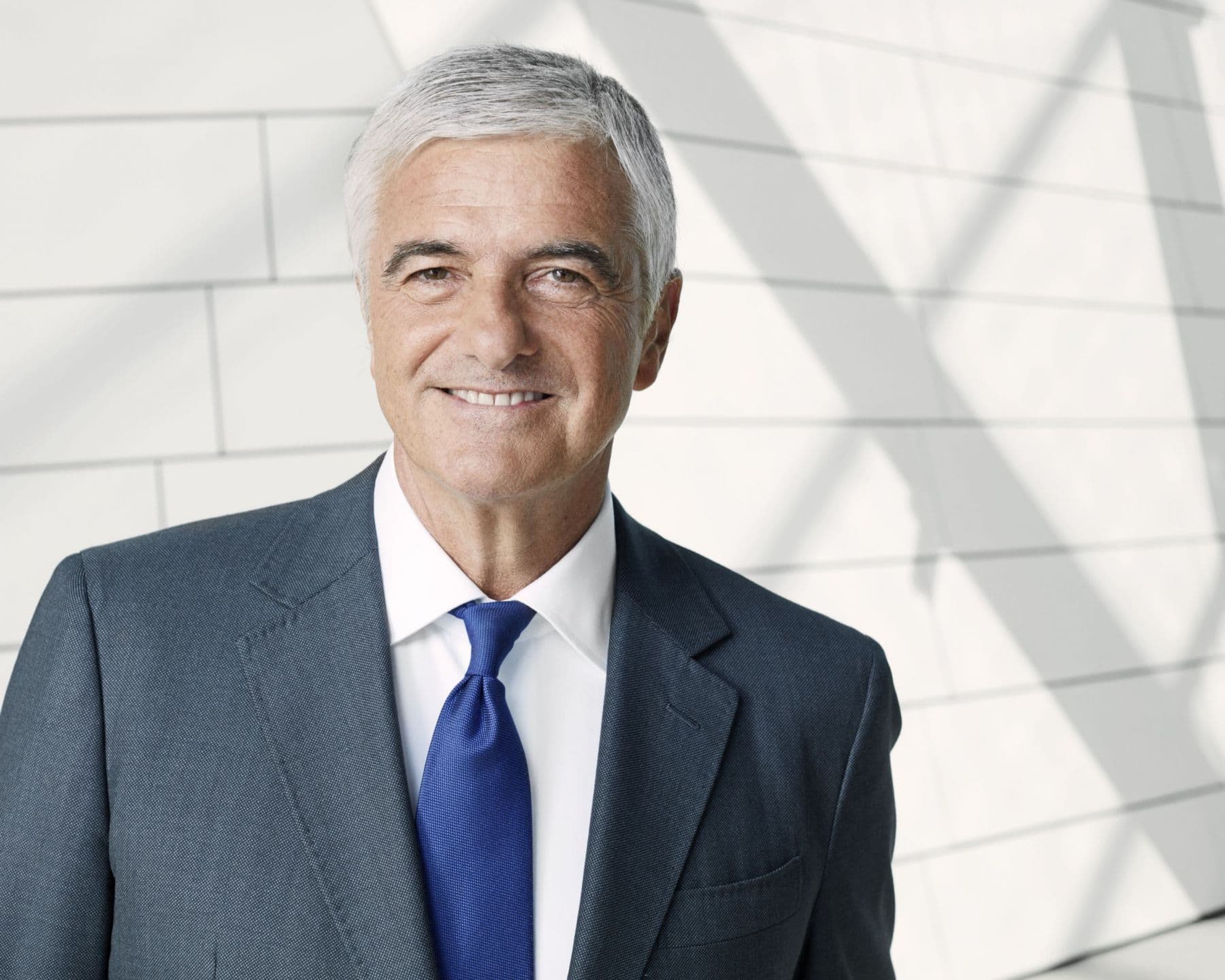 Toni Belloni, il braccio destro di Bernard Arnault lascia il cda di Lvmh. Al suo posto Stéphane Bianchi