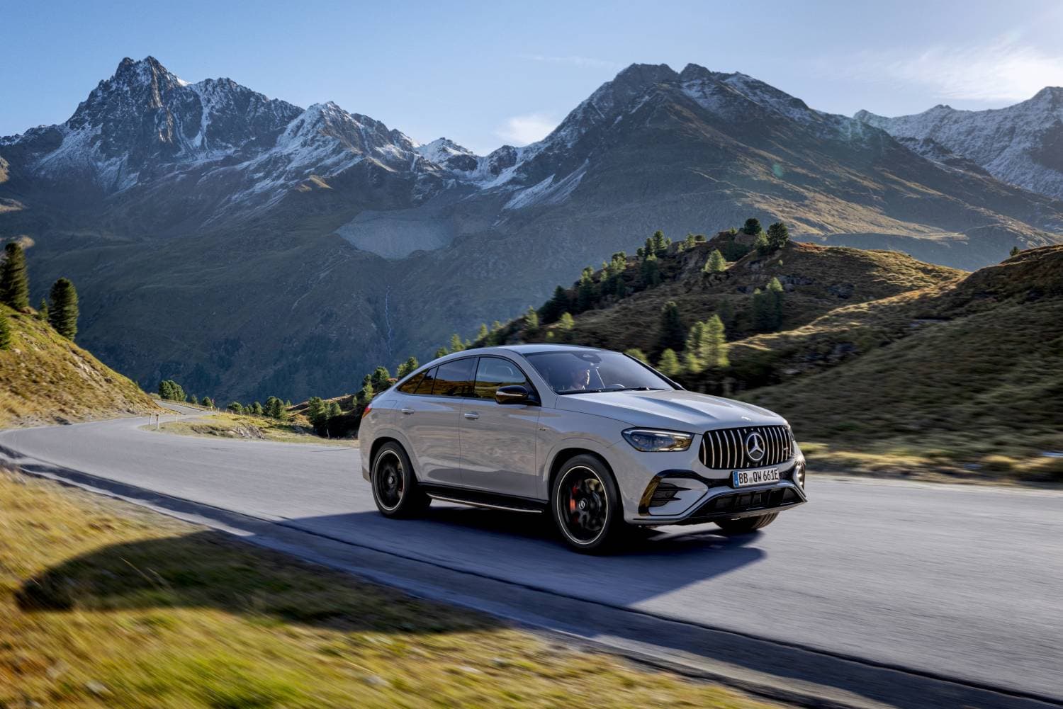 Mercedes all'attacco con una dozzina di suv a basse emissioni