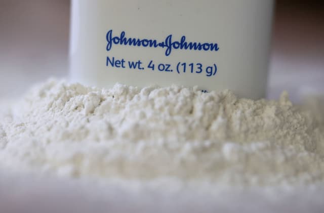 Johnson & Johnson offre 6,5 miliardi di dollari di risarcimenti per il cancro provocato dal talco