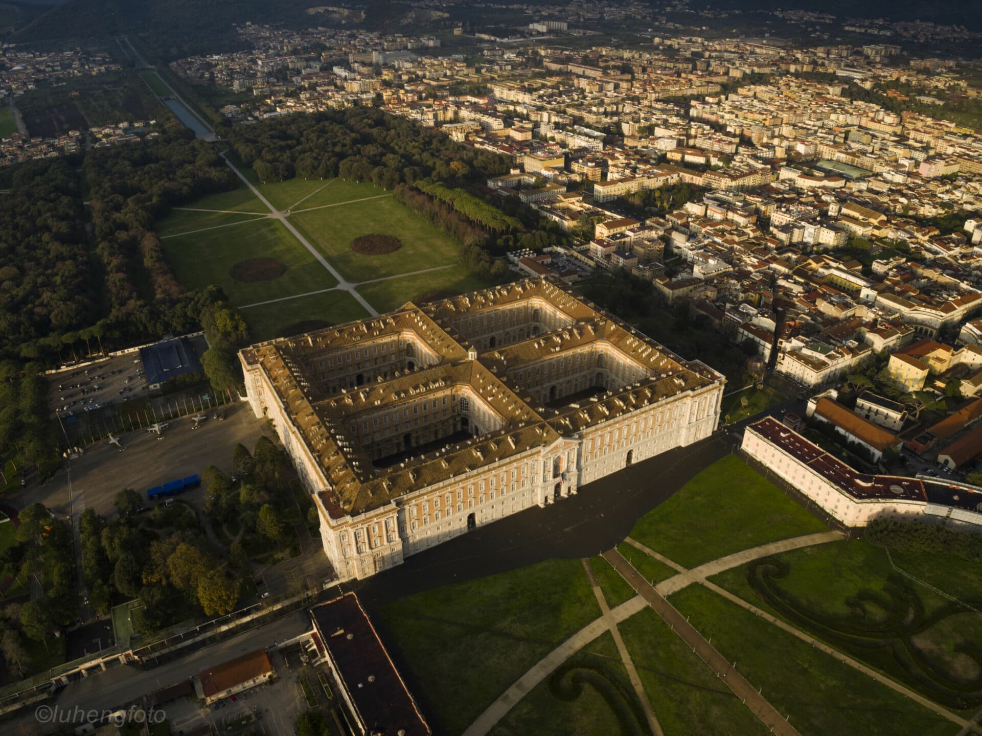 Il distretto industriale di Caserta tra calzaturiero, tessile e mozzarella di bufala