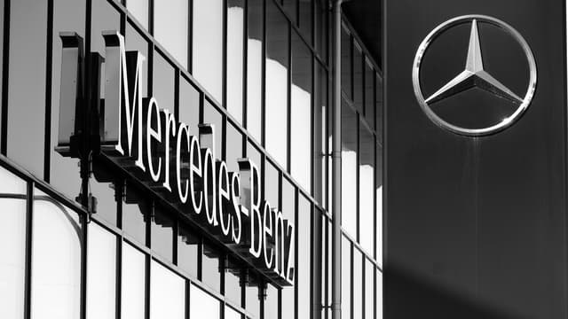 Mercedes cancella lo sviluppo della piattaforma per le elettriche di lusso