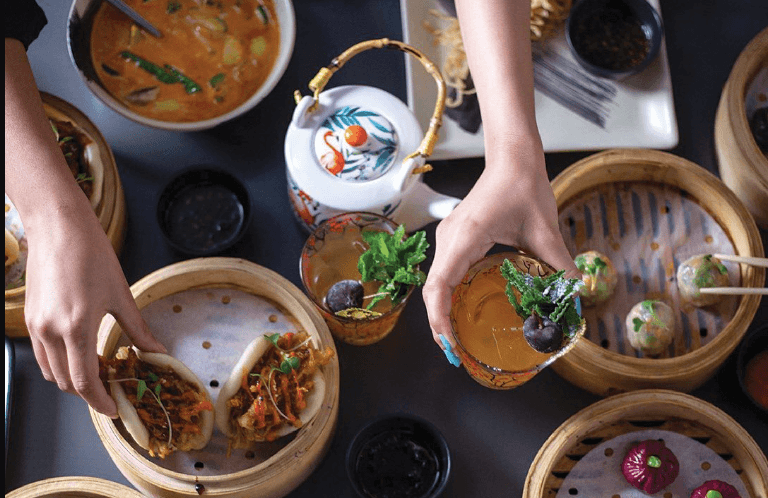 Viaggio a New Delhi per scoprire 5 ristoranti e cocktail bar autentici