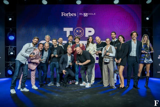 Chi sono i 25 creator italiani premiati da Forbes Italia e Buzzoole