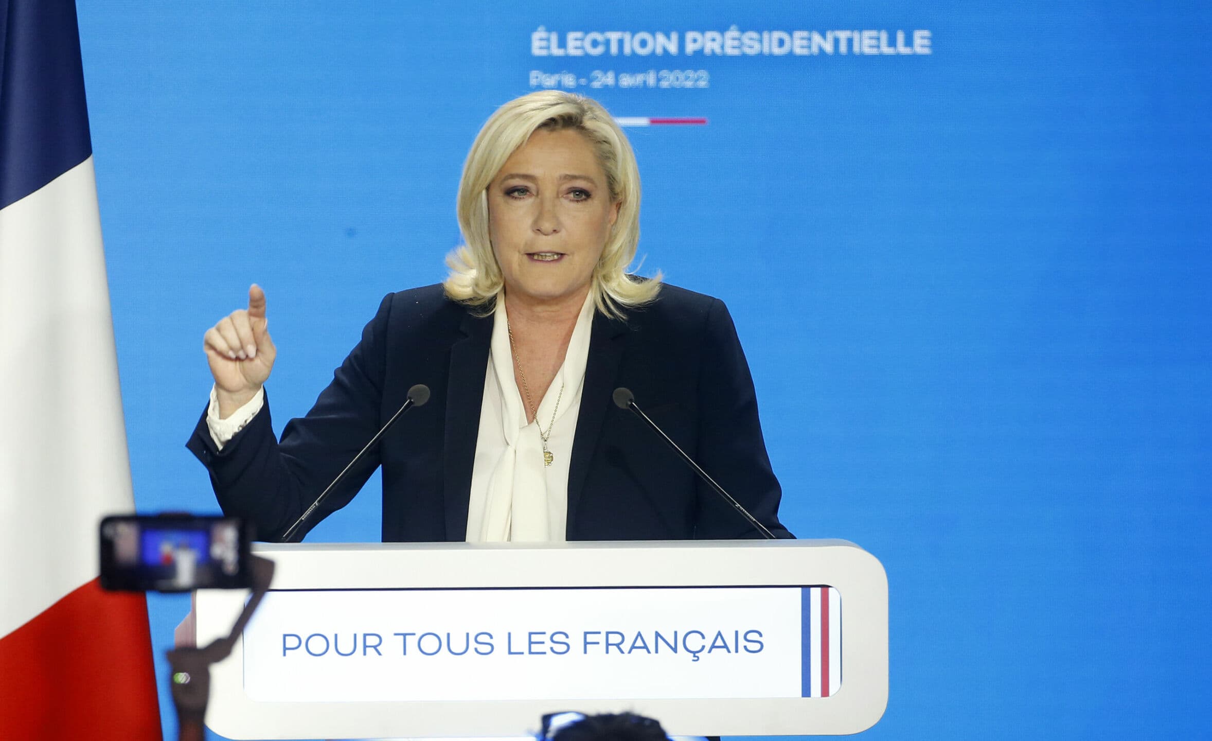 Elezioni in Francia, l'imprenditoria parteggia per Le Pen: "Le sue politiche economiche sono più malleabili"