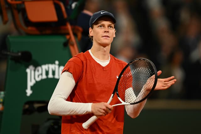 Sinner è il nuovo numero uno del tennis dopo il ritiro di Djokovic: ecco quanto ha guadagnato finora