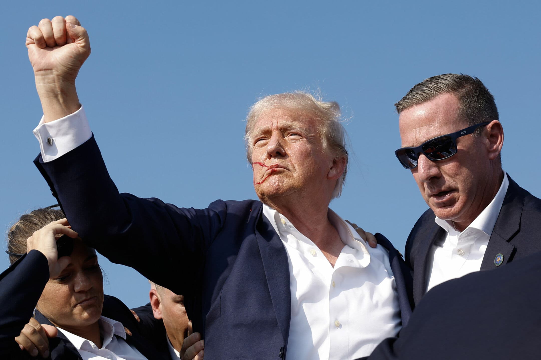 Le falle nella sicurezza, l'identità di Crooks e le altre vittime: ecco cosa sappiamo dell'attentato a Donald Trump