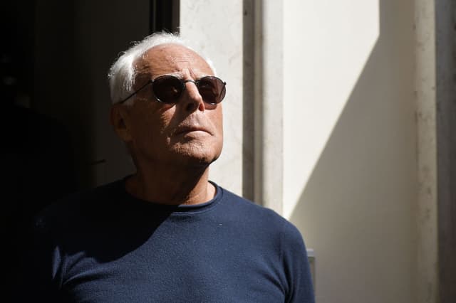 Giorgio Armani compie 90 anni. Vita e successi dell'ambasciatore della moda italiana