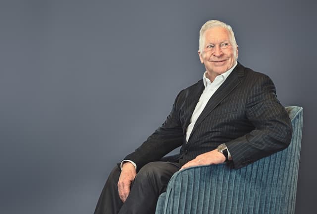 Come questo miliardario pensa di poter curare l'HIV