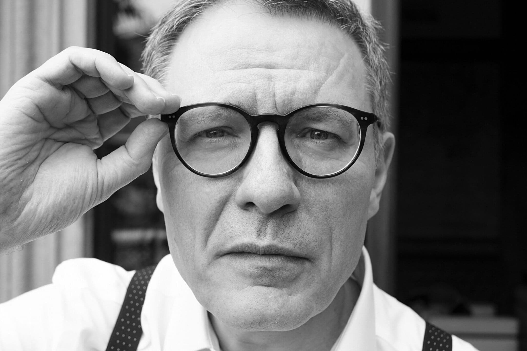 Il 25 settembre parte Orbits: lo spettacolo del filosofo Luciano Floridi per comprendere l'essere umano dopo l'IA