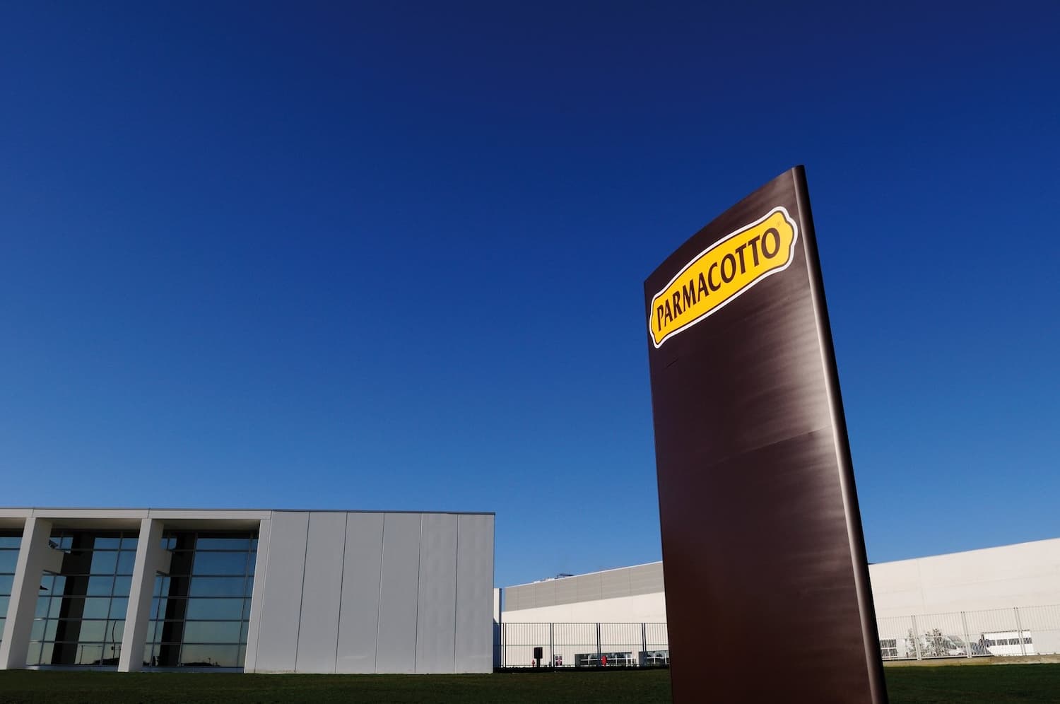 Parmacotto e Salumifici GranTerre si uniscono: nasce un gigante da 1,1 miliardi di fatturato