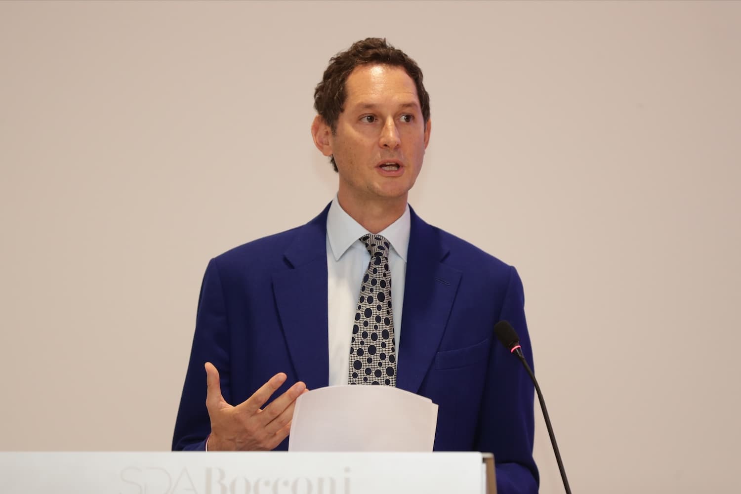 Exor rafforza la scommessa su Philips: la holding di Elkann potrà salire al 22%
