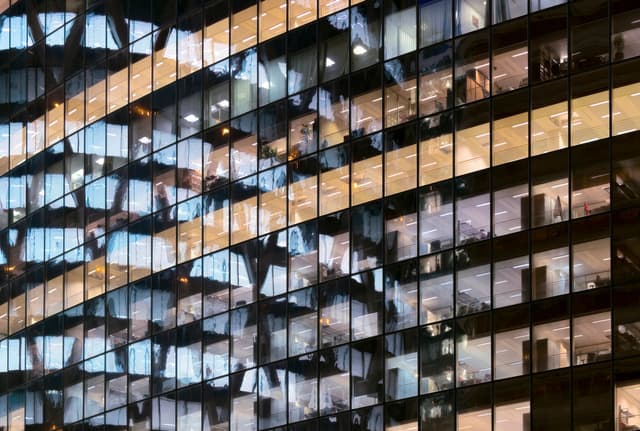 Il 54% delle aziende non fa niente per favorire il rapporto tra generazioni diverse sul lavoro