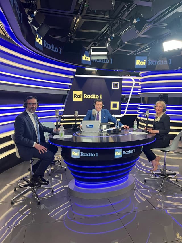 I programmi di Intesa e Forbes  per i giovani leader raccontati  da Zambito e Formichella su Radio 1