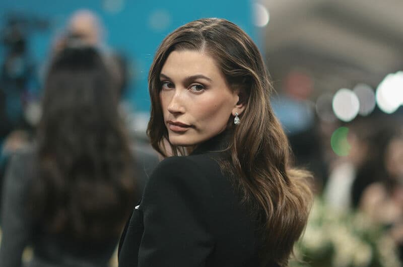 E.L.F. Beauty compra la Rhode di Hailey Bieber: affare da 1 miliardo di dollari