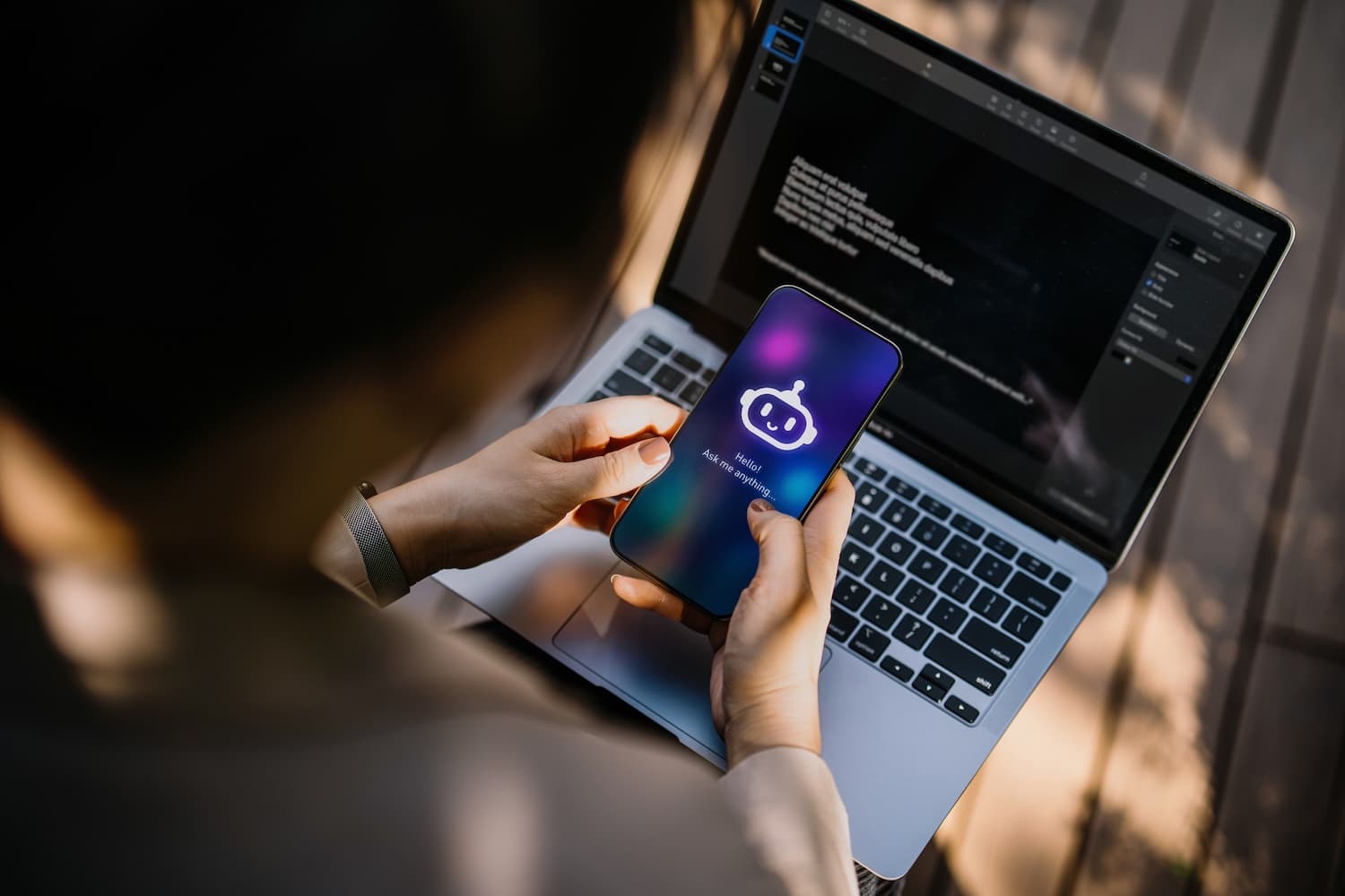 I Gen Z e i Millennial italiani usano l'IA generativa ogni giorno. Ma pensano che ridurrà i posti di lavoro