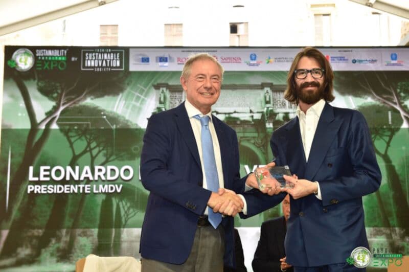 Leonardo Maria Del Vecchio, Renzo Rosso e Marco Bizzarri premiati alla Phygital Sustainability Expo