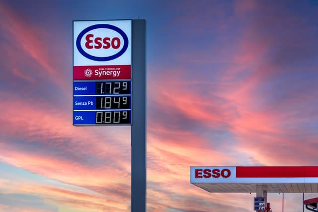 La rete dei distributori Esso diventa italiana
